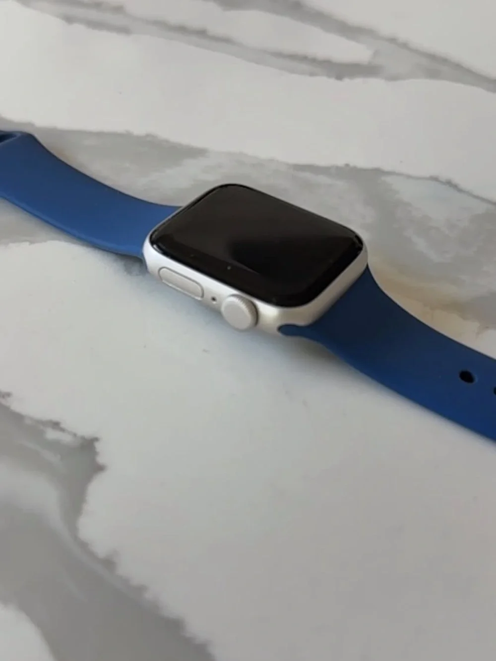 Apple Watch SE2 with Navy Blue Sport Band